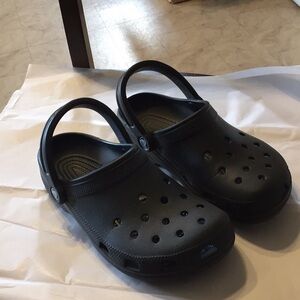 - - Crocs unisex men size 6 women size 8